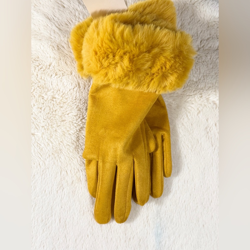 Stylish Mustard Yellow Gloves with Faux Fur Trim - Picture 11 of 11